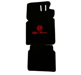 Jeu de 4 tapis de sol, pédalier au plancher, noir avec lettrage rouge