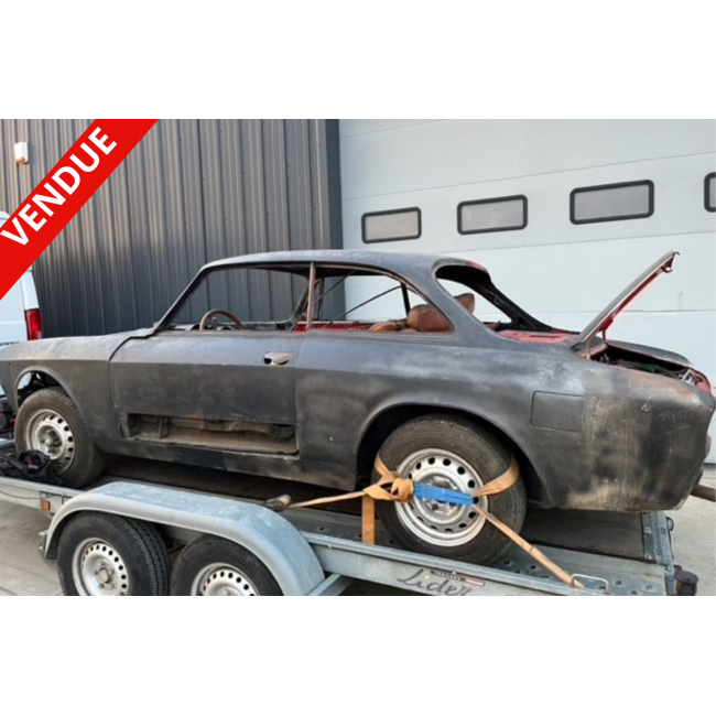 [VENDUE] Alfa Romeo 1300 GT Junior 1976 à restaurer