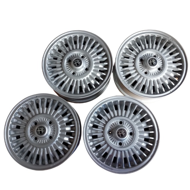OCCASION - Jeu de 4 jantes origine Alfa Romeo CAMPAGNOLO - Campanatura 38 - 5.5x14 - 4x108 - sablées - repeintes