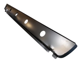 Bas de caisse externe - côté droit - Alfa Romeo Montreal