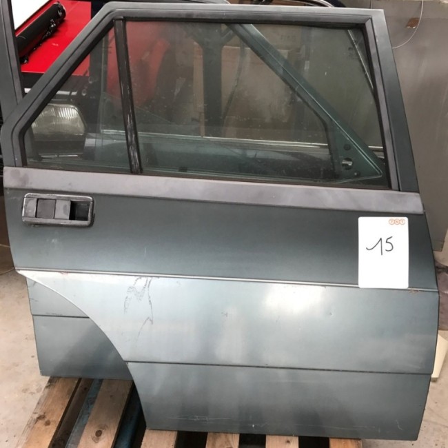 OCCASION - Porte arrière Droite Alfa 75 - n°15 OCCASION - Porte arrière Droite Alfa 75 - n°15