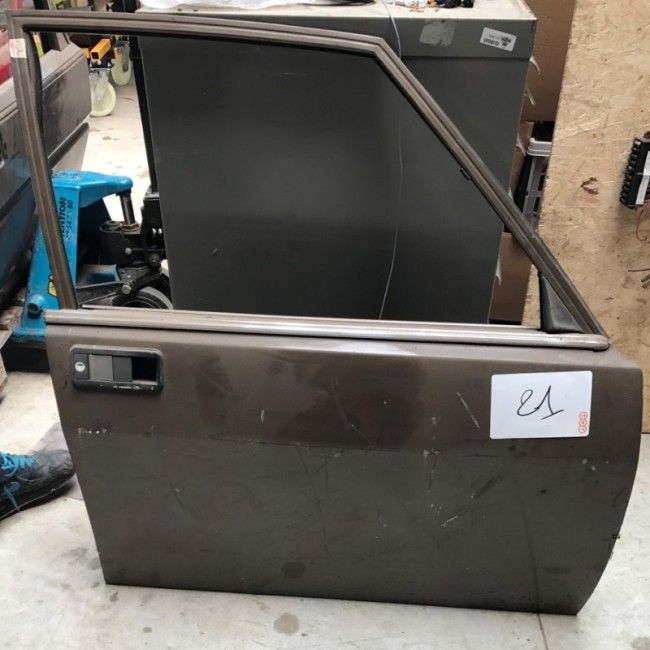 OCCASION - Porte avant Droite Alfetta Berline - n°21 OCCASION - Porte avant Droite Alfetta Berline - n°21