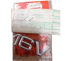 OCCASION - Sigle "16V" - 60562565 - Pièce origine Alfa Romeo neuve NOS (New Old Stock) - Alfa 33
