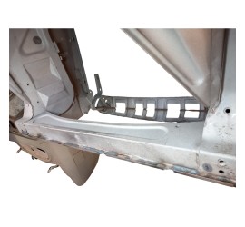 Traverse antérieure radiateur pour GT Bertone, Spider & Giulia de 1963 à 1968