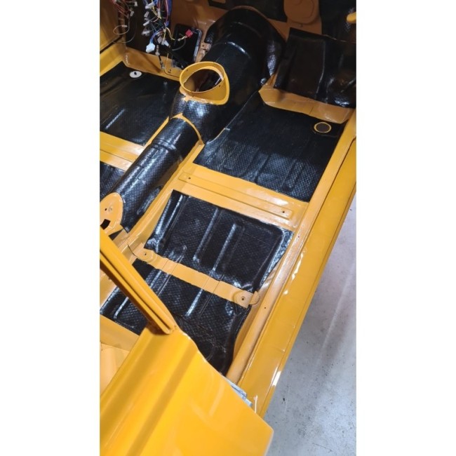 Plaque de bitume (goudron) adhésive insonorisante 50 x 50 cm