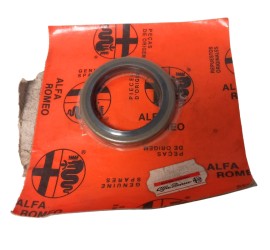 OCCASION - Joint spi moyeu de roue avant Alfa Romeo 75 -  60521293