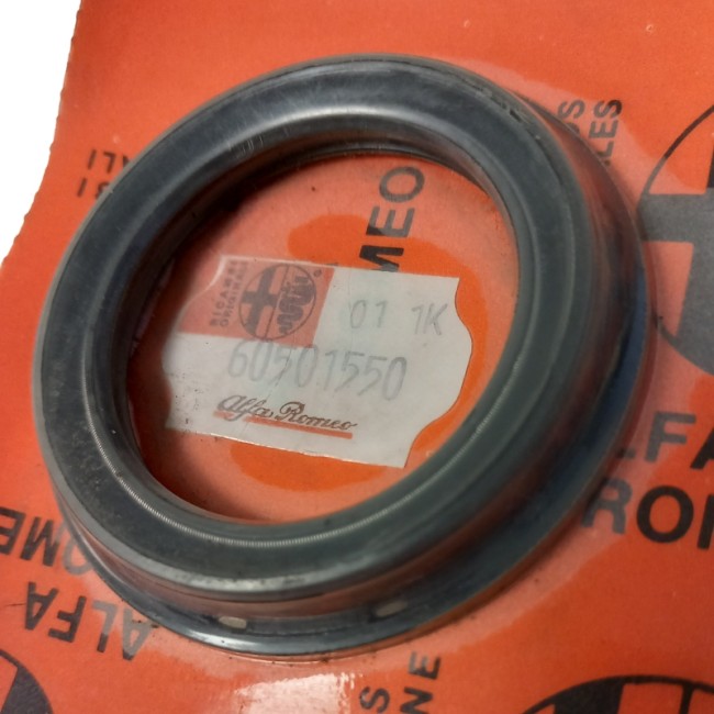 OCCASION - Joint spi moyeu de roue arrière frein tambour Alfa Romeo 33 - 60501550