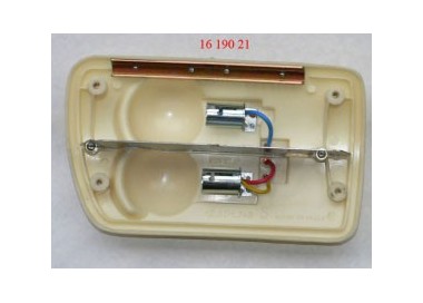 Base en plastique feu arrière Bertone GT 1300/1600/1750cc gauche